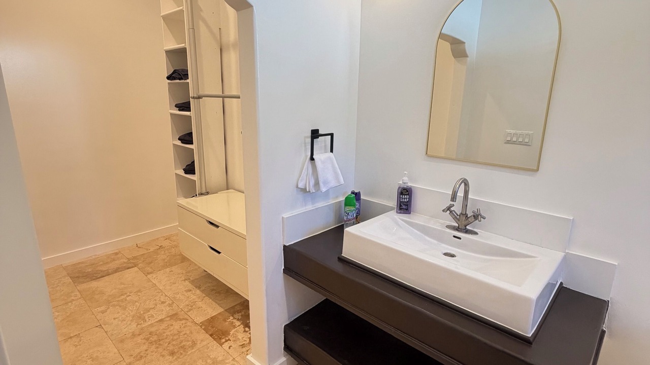 Photo of Bathroom in Van Nuys