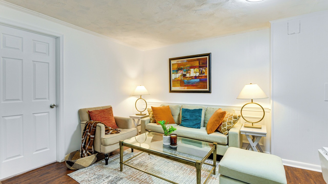Photo of Livingroom in Aspen Hill