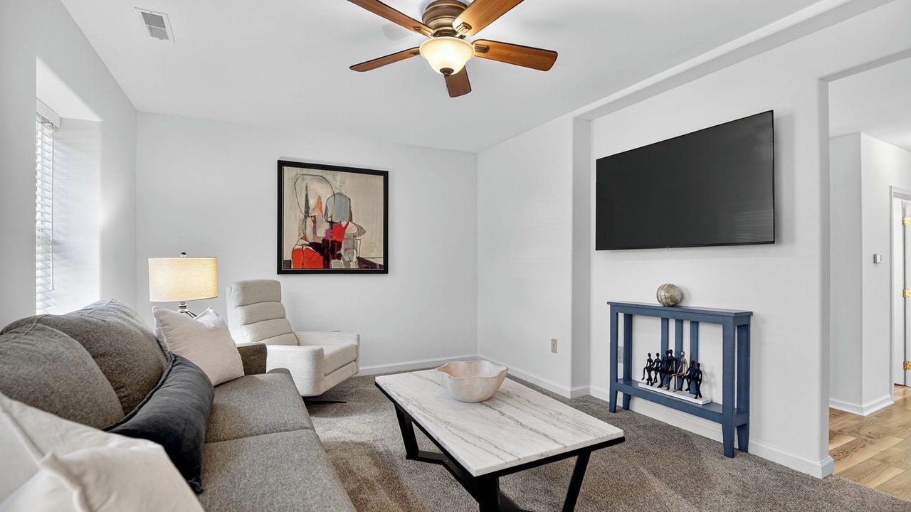 Photo of Livingroom in Clayton