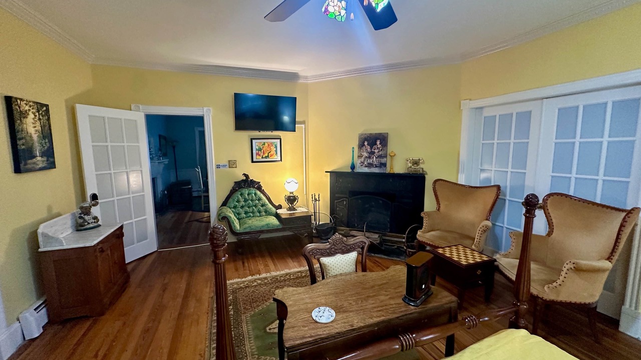 Photo of Bedroom in Gaithersburg