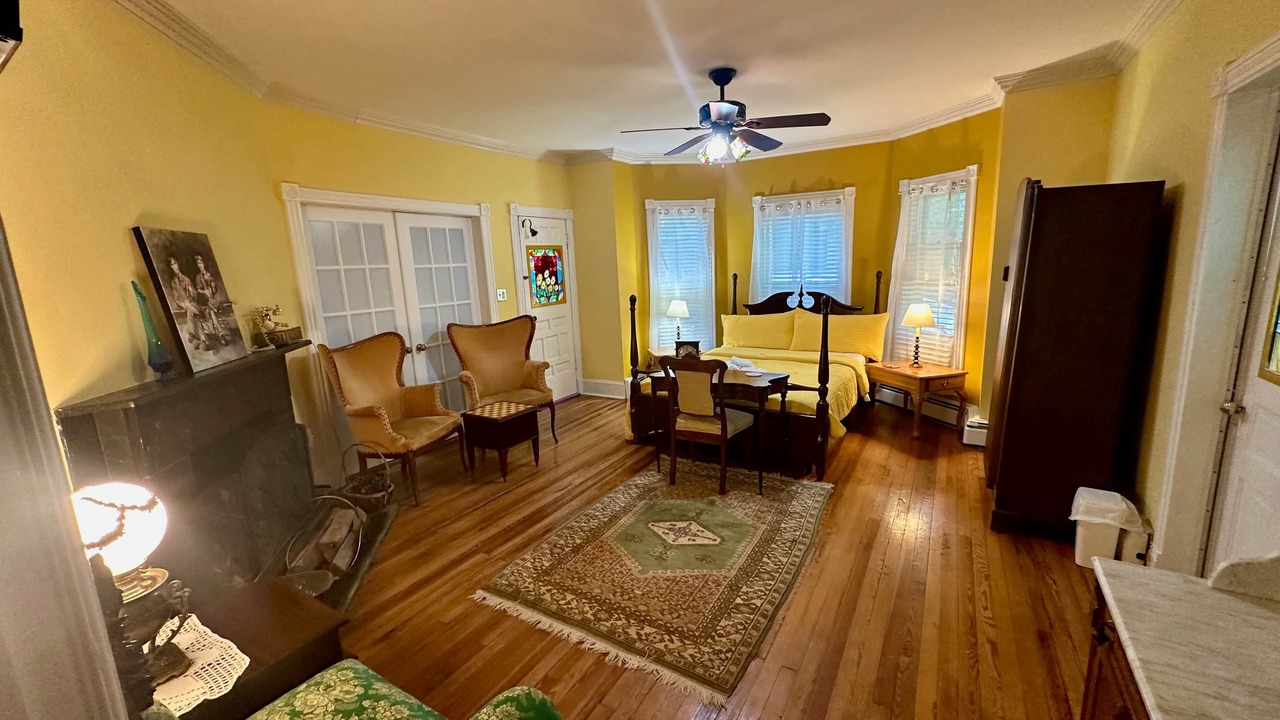 Photo of Bedroom in Gaithersburg