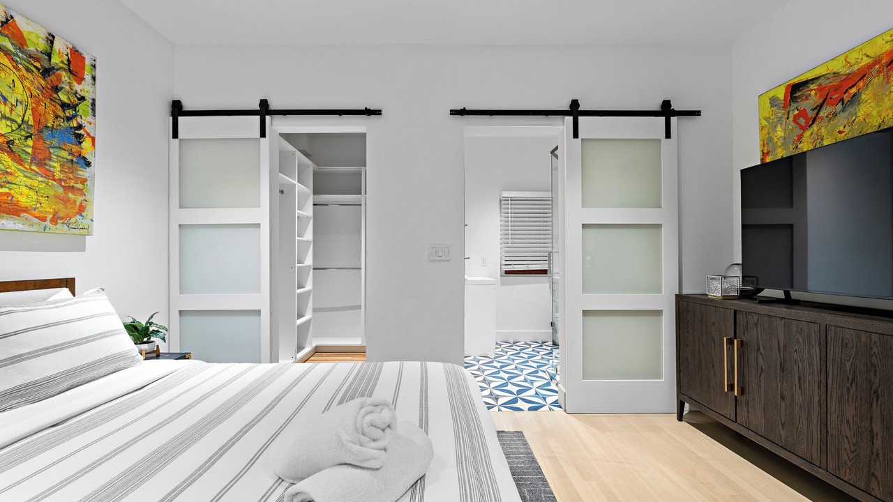 Photo of Bedroom in Beverly Grove