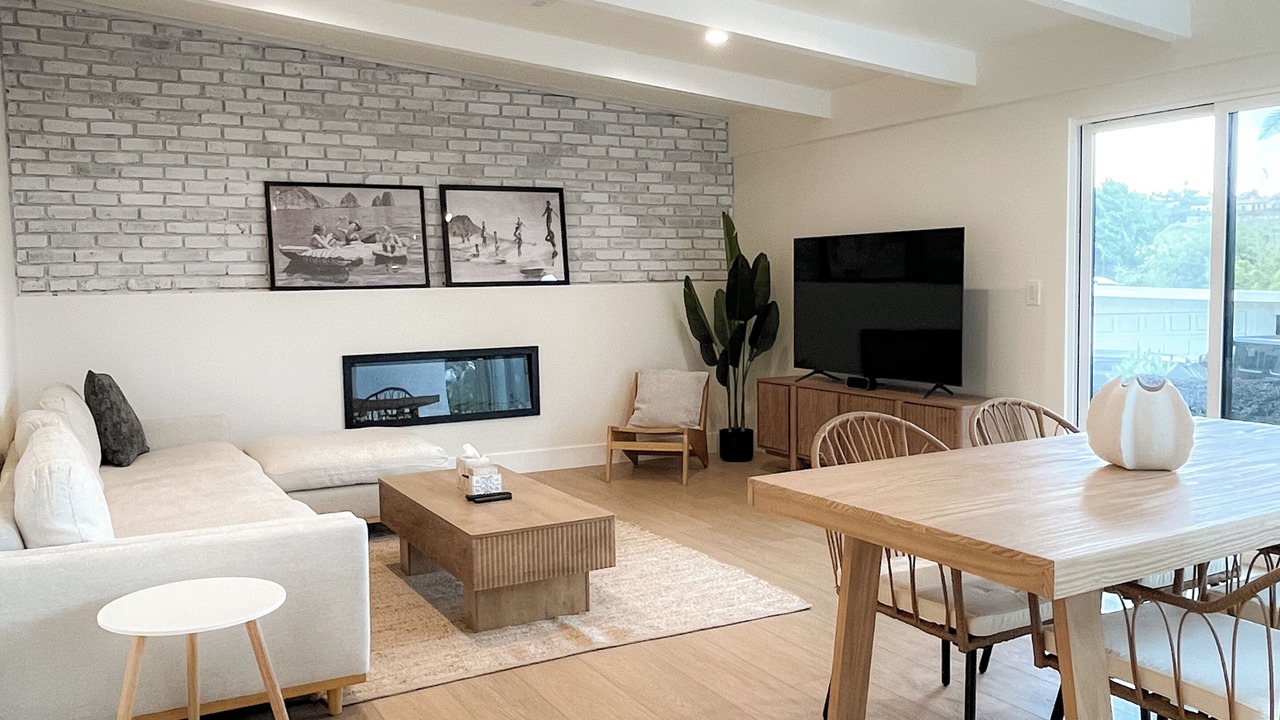 Photo of Livingroom in Western Malibu