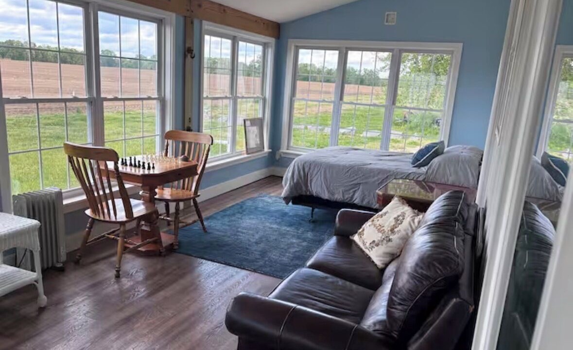 Photo of Livingroom in Smyrna