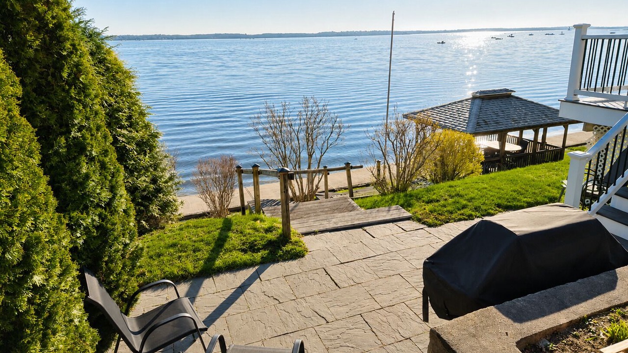 Photo of Patio Balcony in Warwick