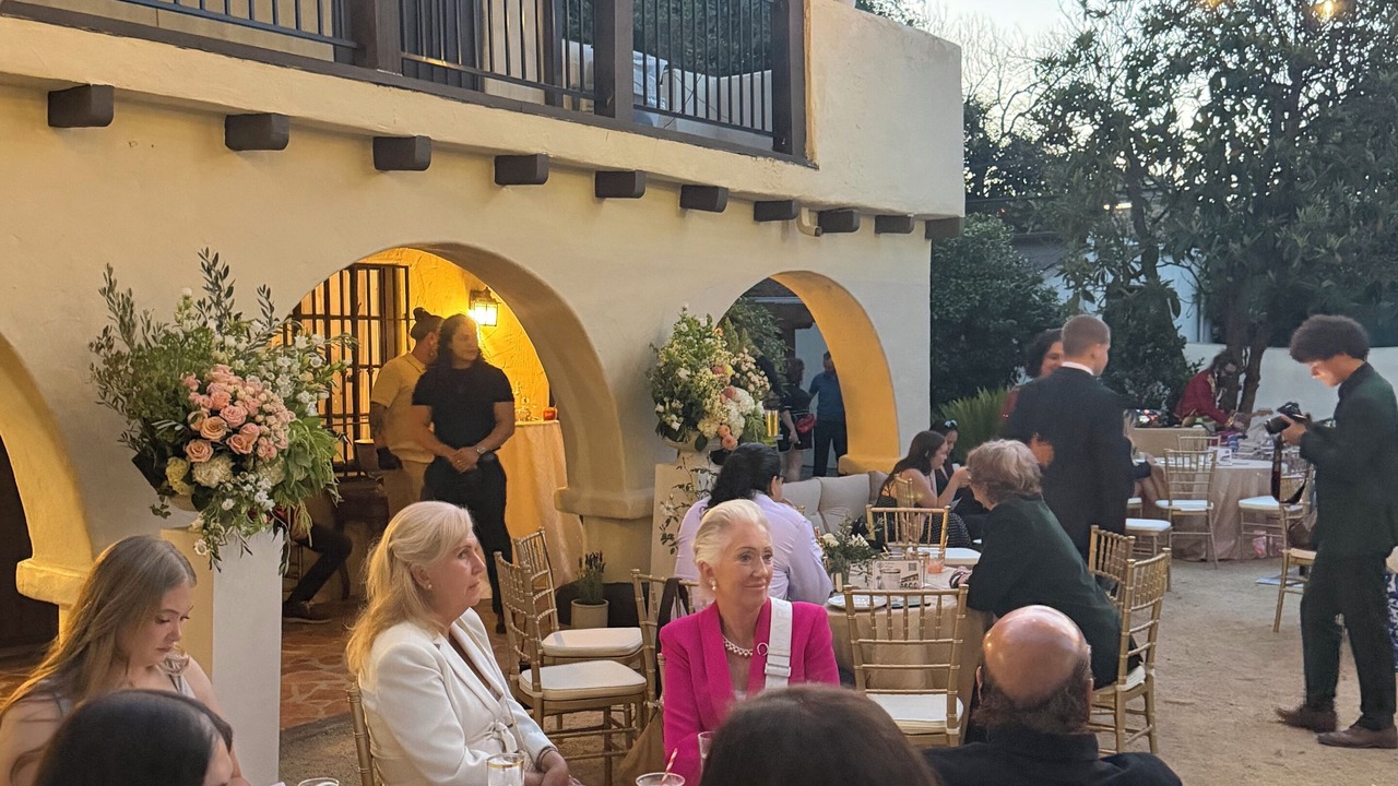 Photo of Outdoor in Toluca Lake