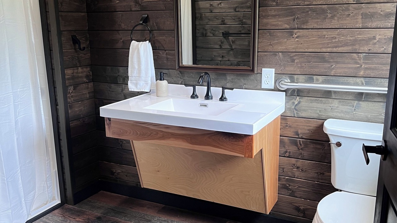 Photo of Bathroom in Long Lost Lake