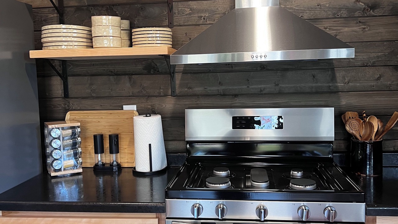 Photo of Kitchen in Long Lost Lake