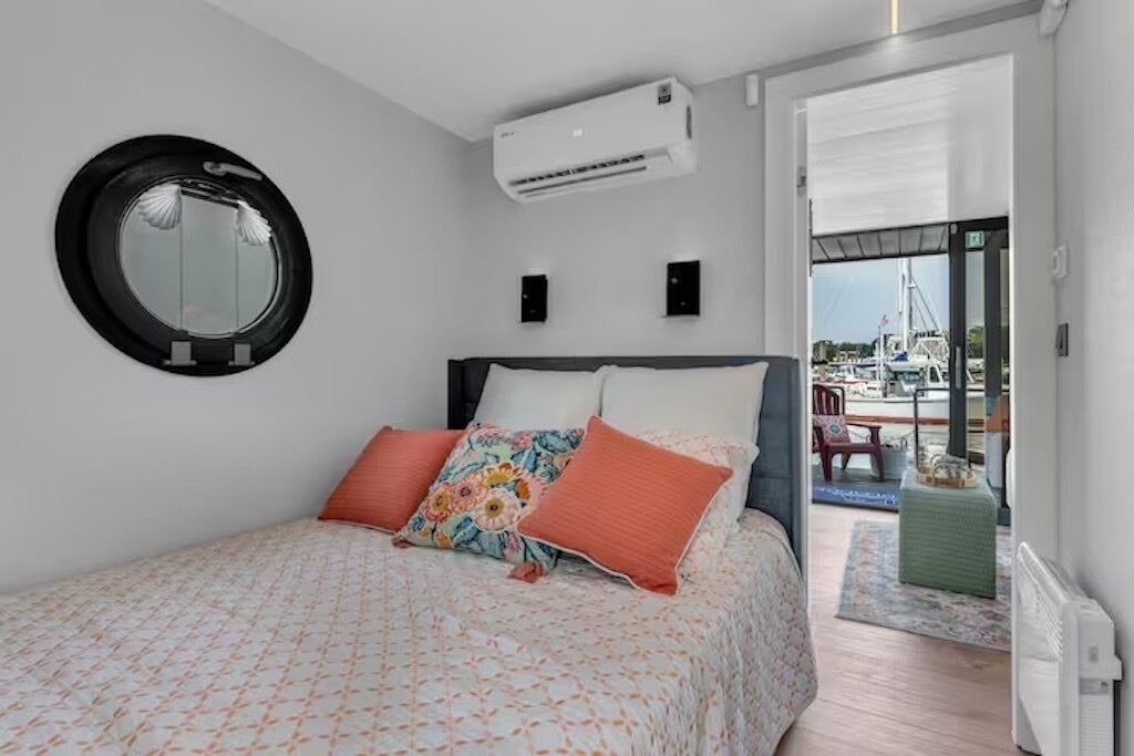 Photo of Bedroom in East Greenwich