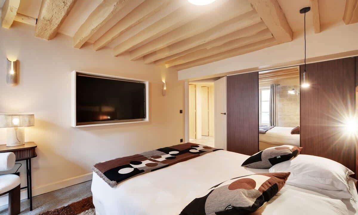 Photo of Bedroom in Notre-Dame-des-Champs