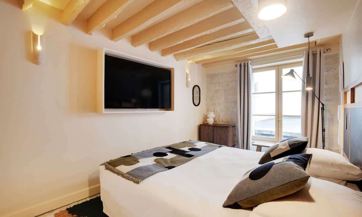 Photo of Bedroom in Notre-Dame-des-Champs