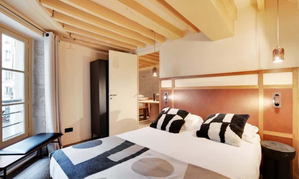 Photo of Bedroom in Notre-Dame-des-Champs