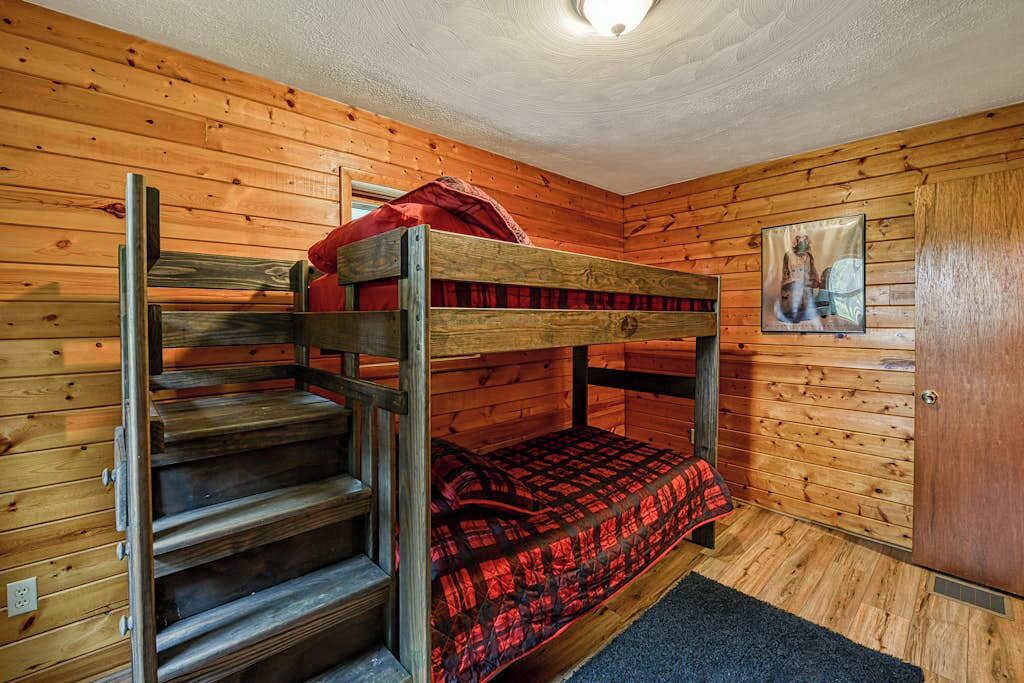 Photo of Bedroom in McHenry