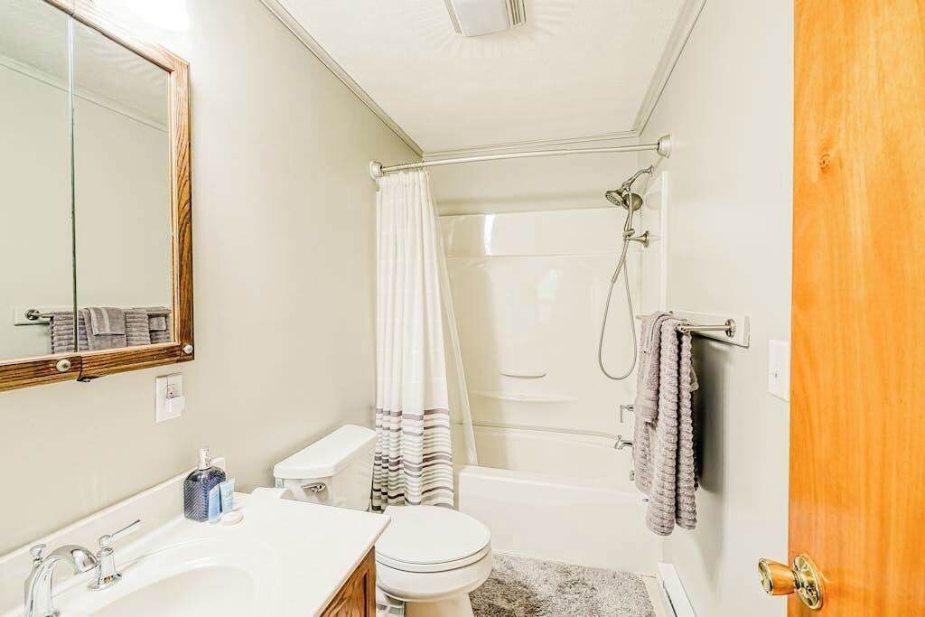 Photo of Bathroom in McHenry