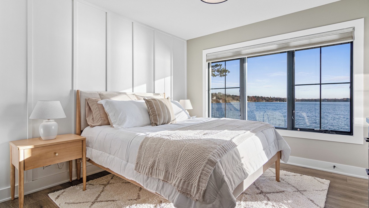Photo of Bedroom in Shoreview