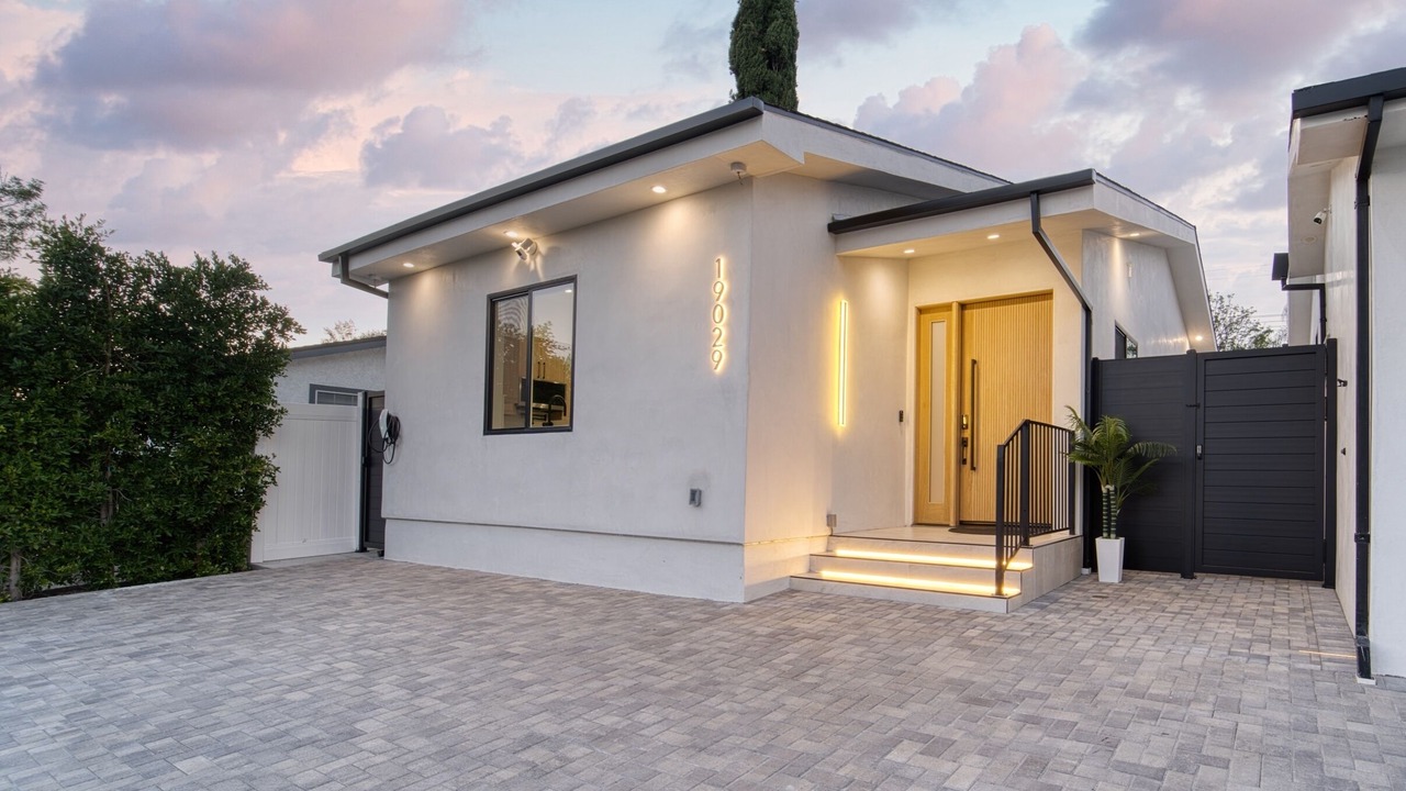 Photo of Outdoor in Northridge