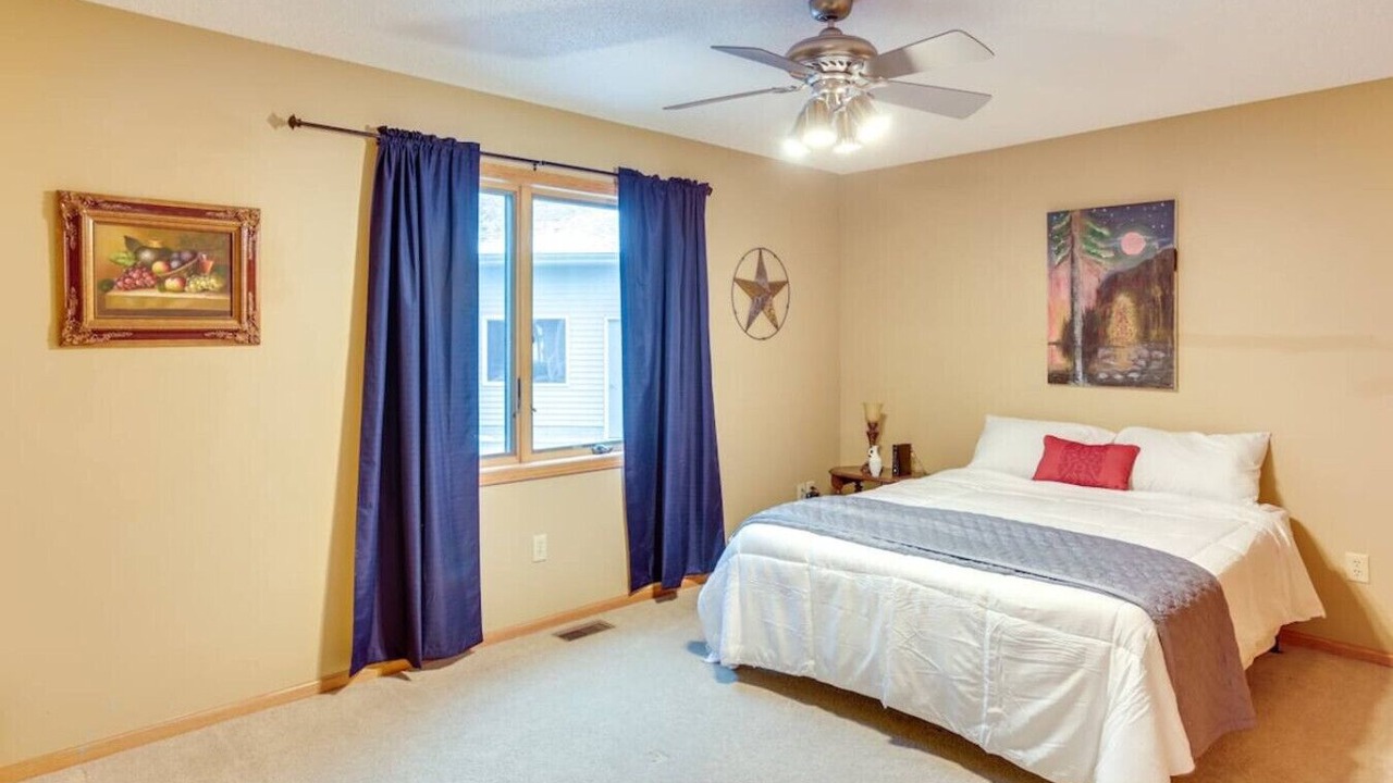 Photo of Bedroom in Howard Lake