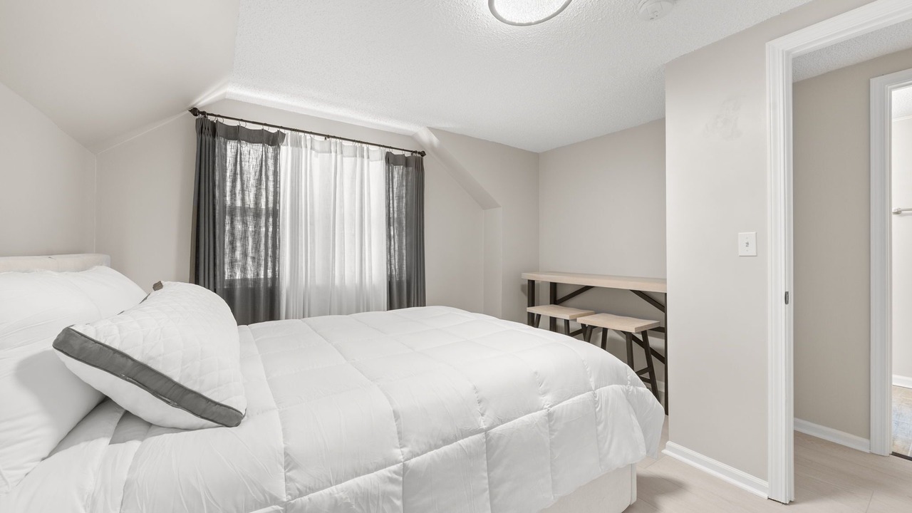 Photo of Bedroom in Roseville