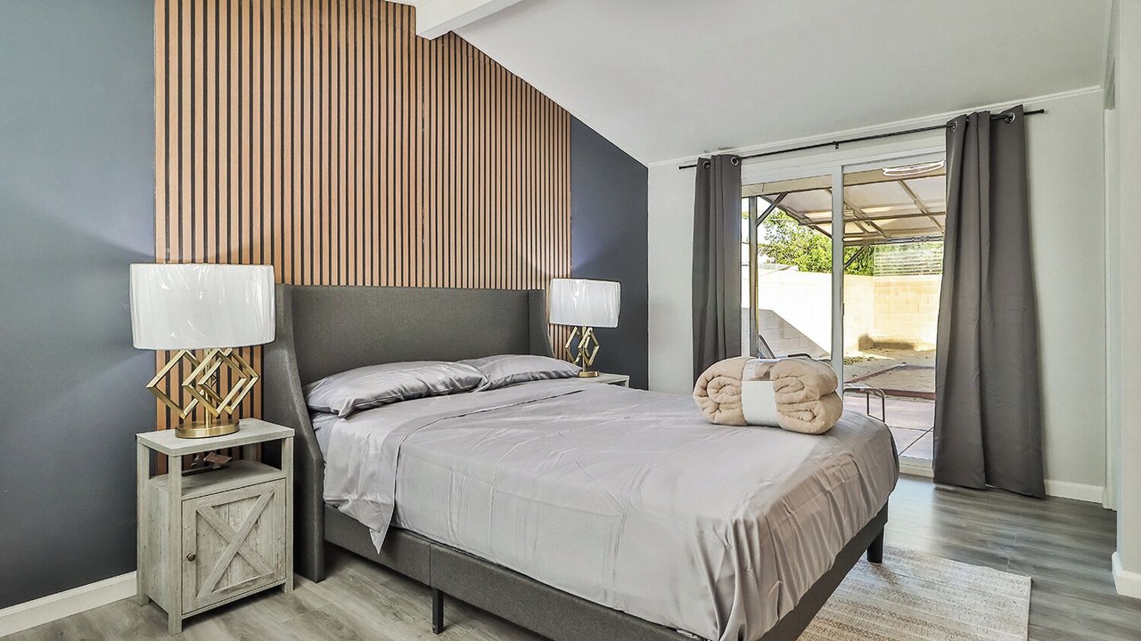 Photo of Bedroom in Canoga Park