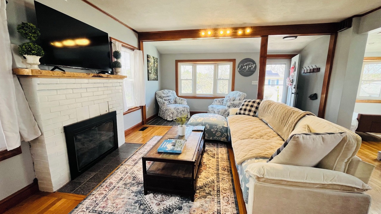 Photo of Livingroom in Medford