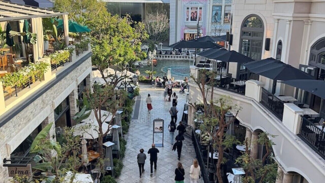 Photo of Others in Wilshire