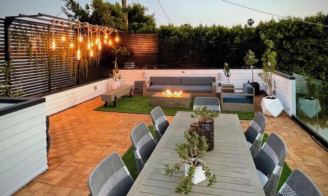 Photo of Outdoor in Hollywood