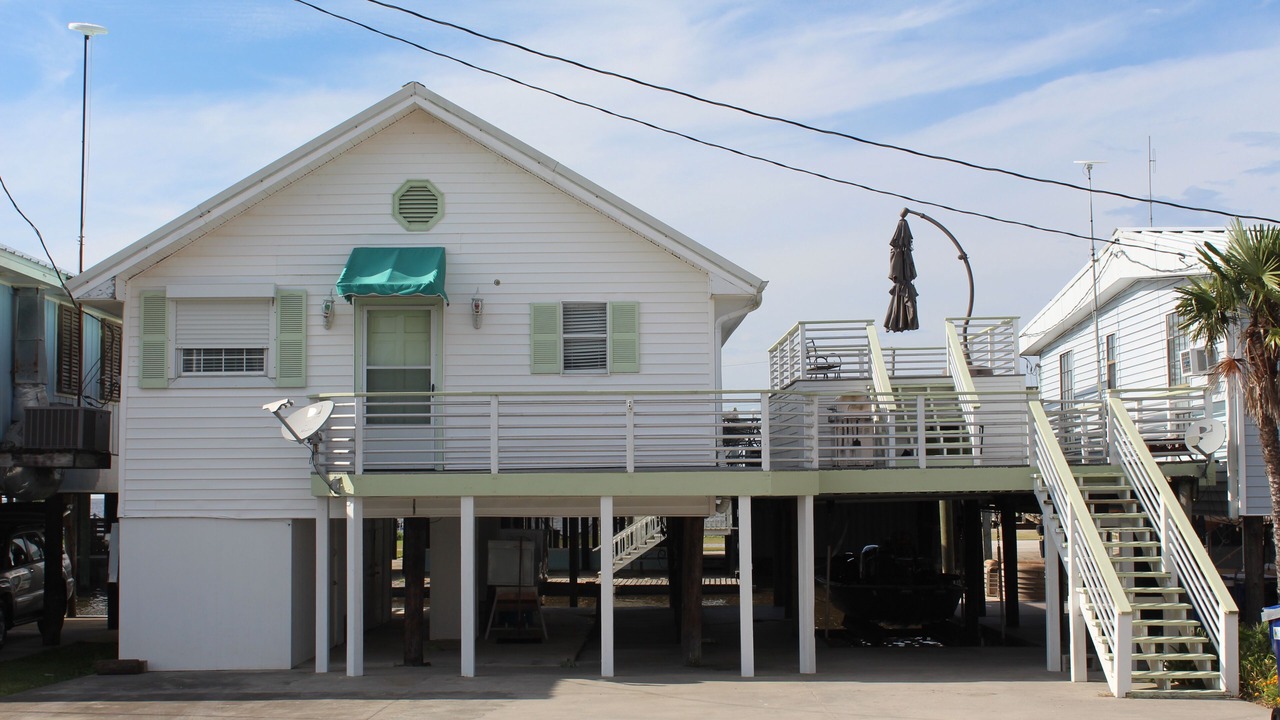 Photo of Outdoor in Cypremort Point