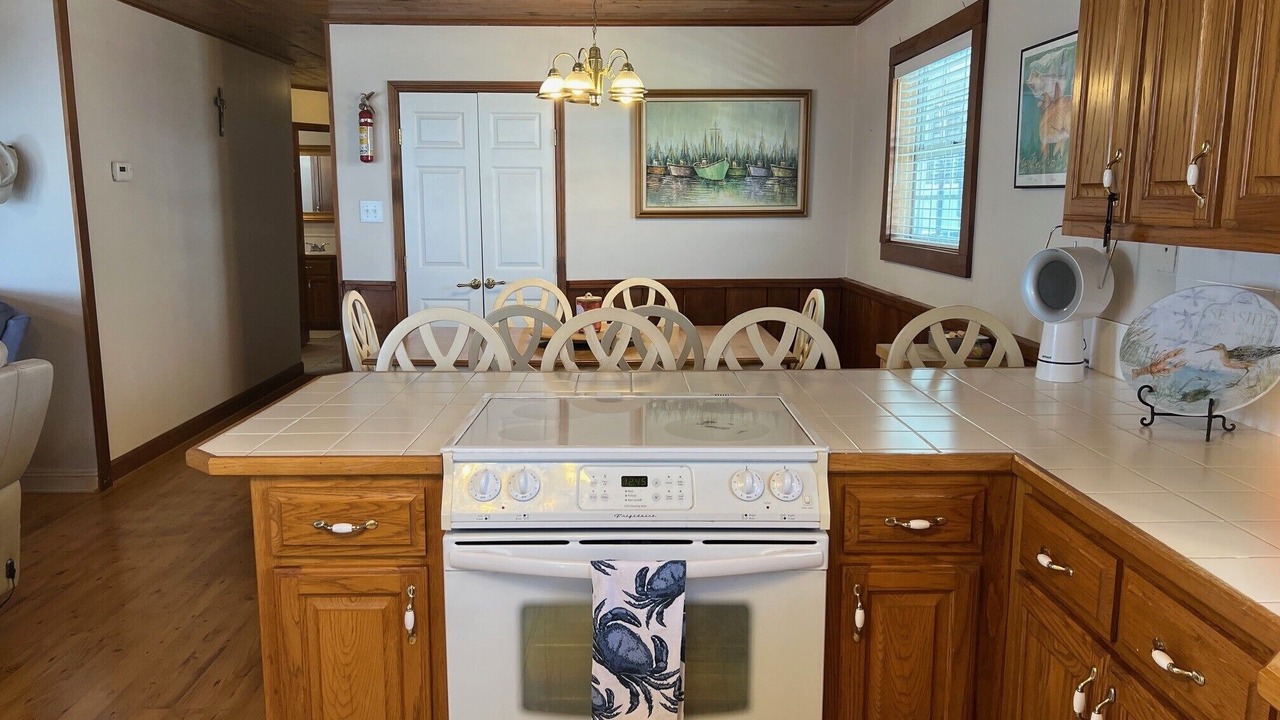 Photo of Kitchen in Cypremort Point