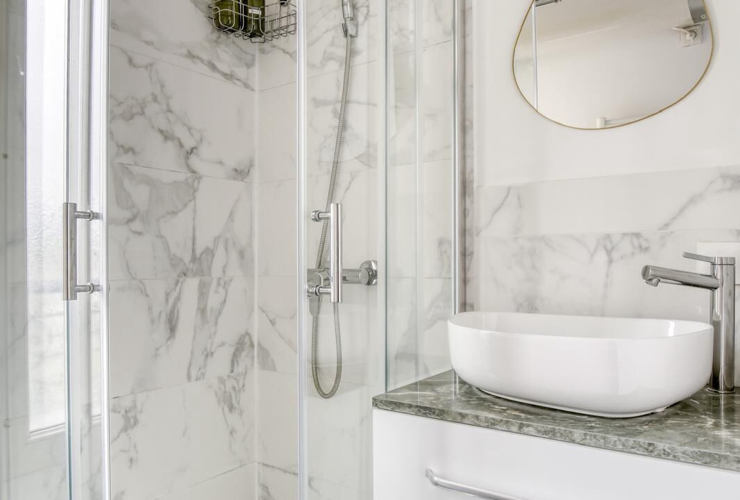 Photo of Bathroom in Puteaux