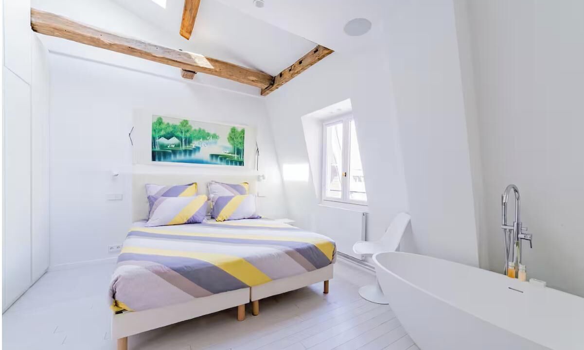 Photo of Bedroom in Quartier de la Place-Vendome