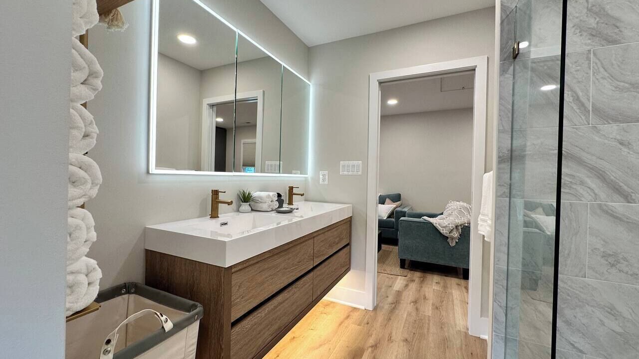 Photo of Bathroom in Leesburg's Old and Historic District