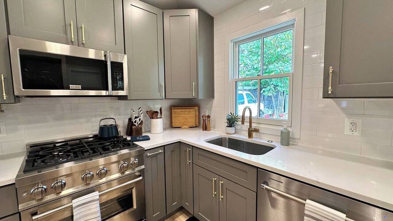Photo of Kitchen in Leesburg's Old and Historic District