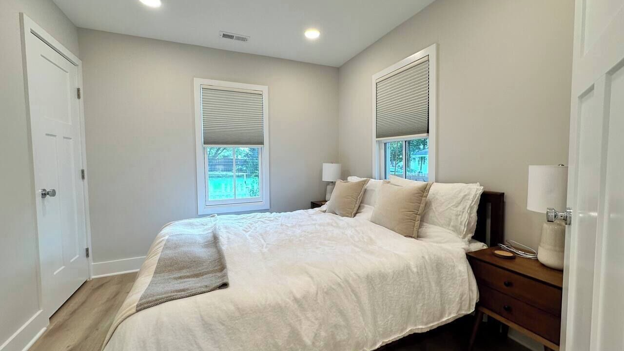 Photo of Bedroom in Leesburg's Old and Historic District