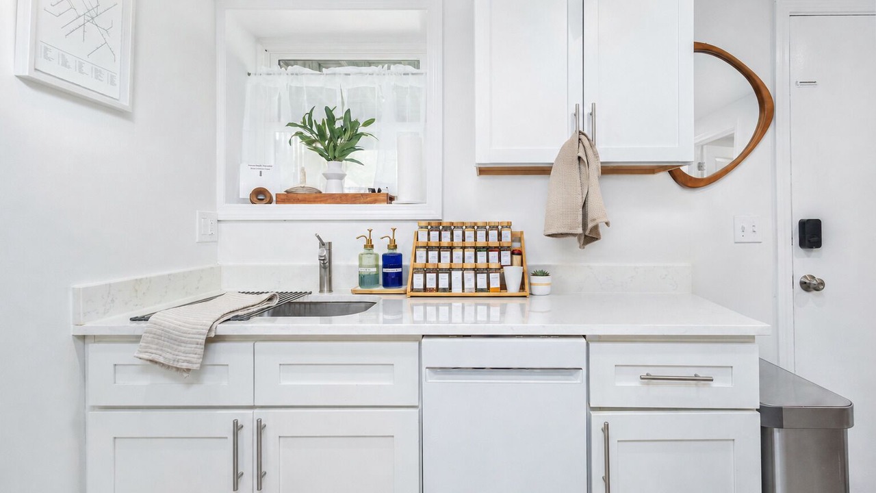 Photo of Kitchen in West Street - River Street