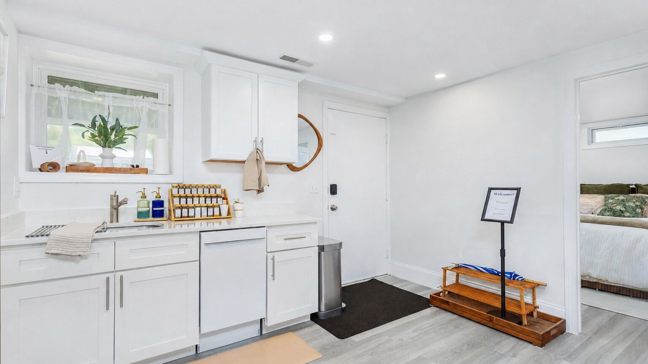 Photo of Kitchen in West Street - River Street