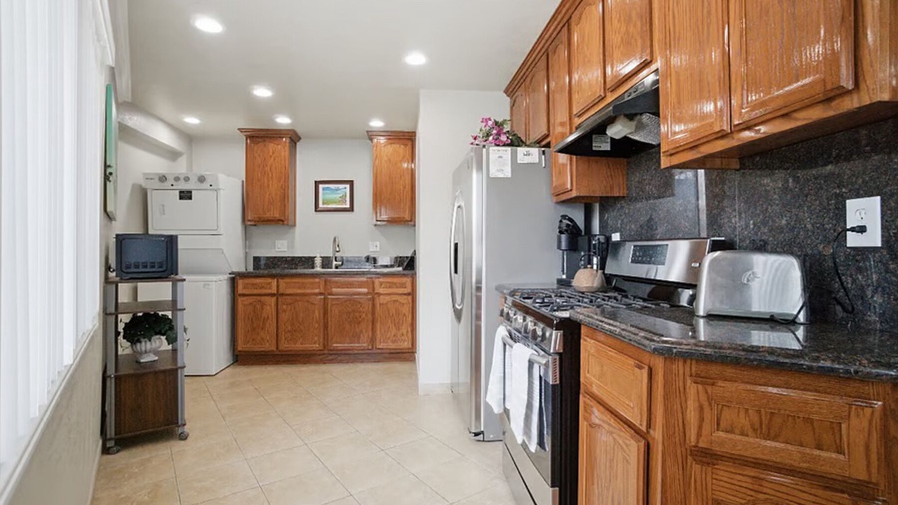 Photo of Kitchen in Coastal San Pedro