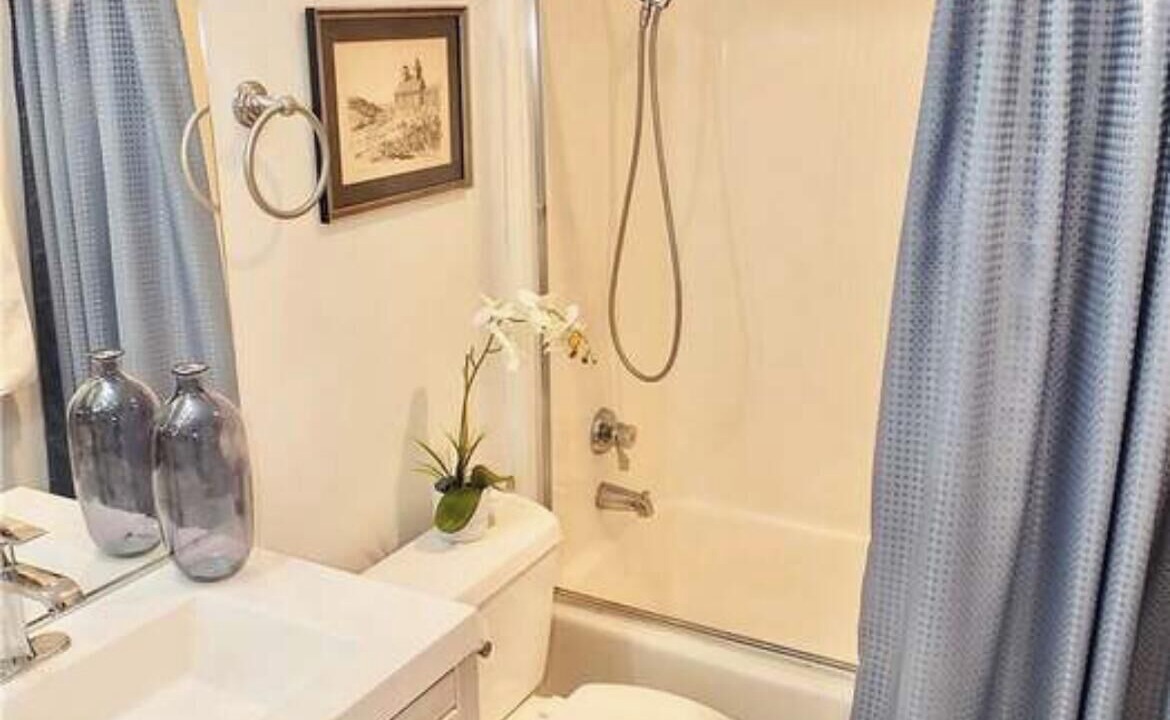 Photo of Bathroom in Bixby North