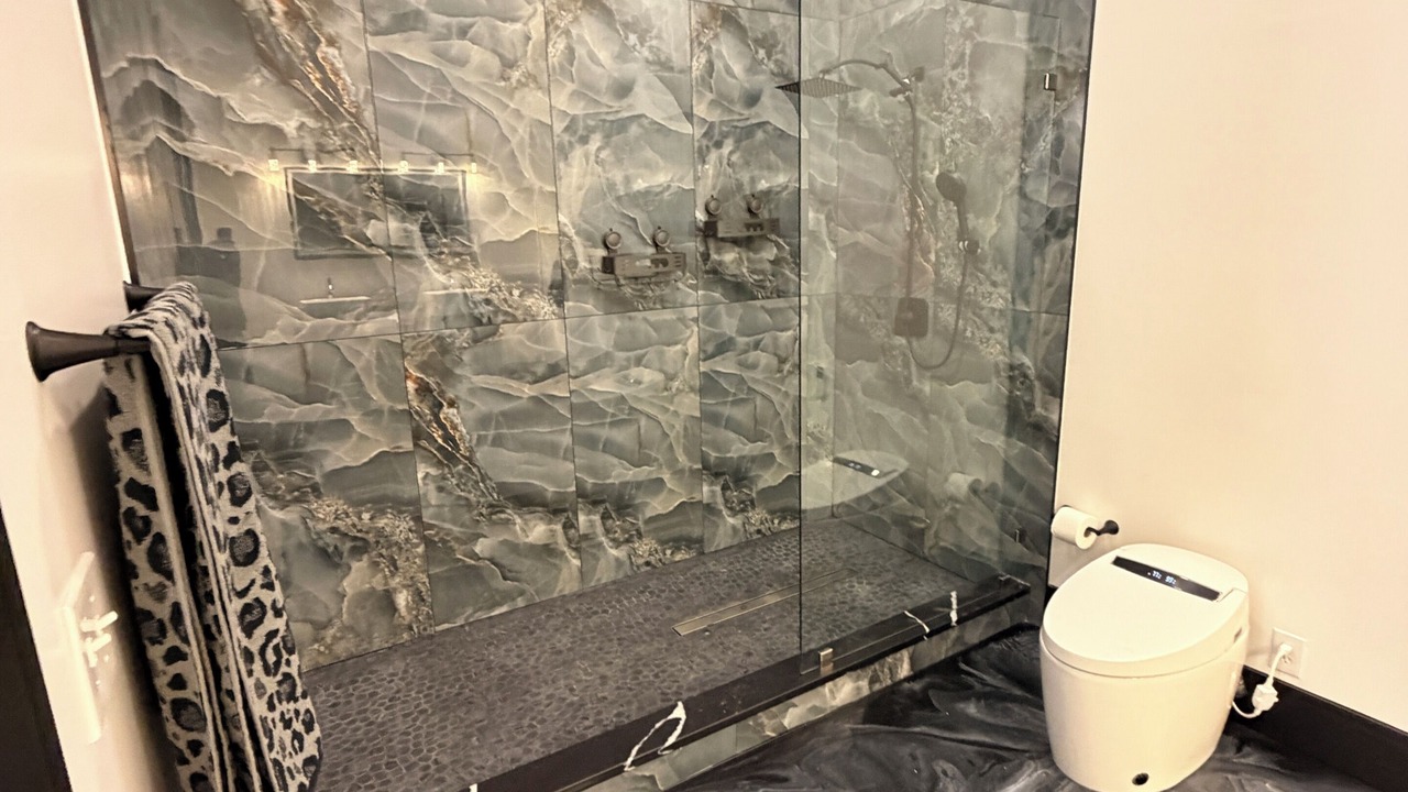 Photo of Bathroom in Downtown Baltimore