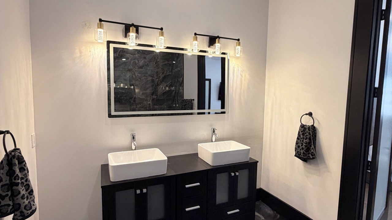 Photo of Bathroom in Downtown Baltimore