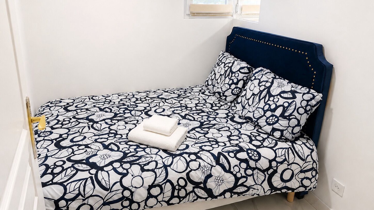 Photo of Bedroom in Tremblay-en-France
