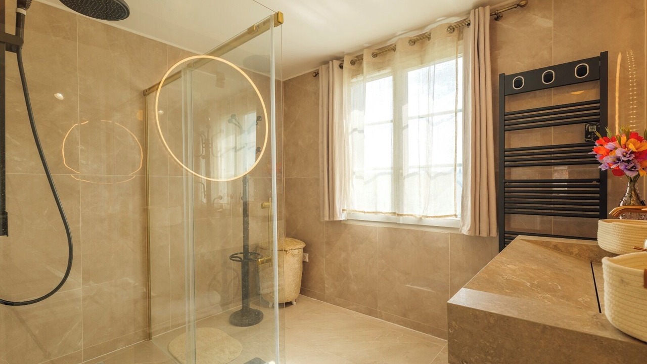 Photo of Bathroom in Goussainville