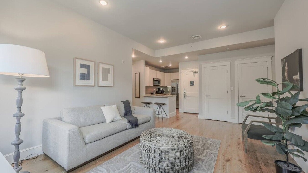 Photo of Livingroom in Back Bay