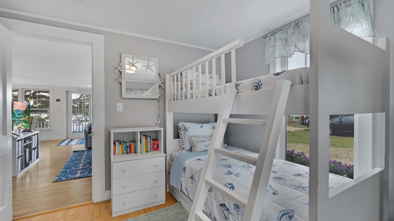 Photo of Bedroom in Wareham Center
