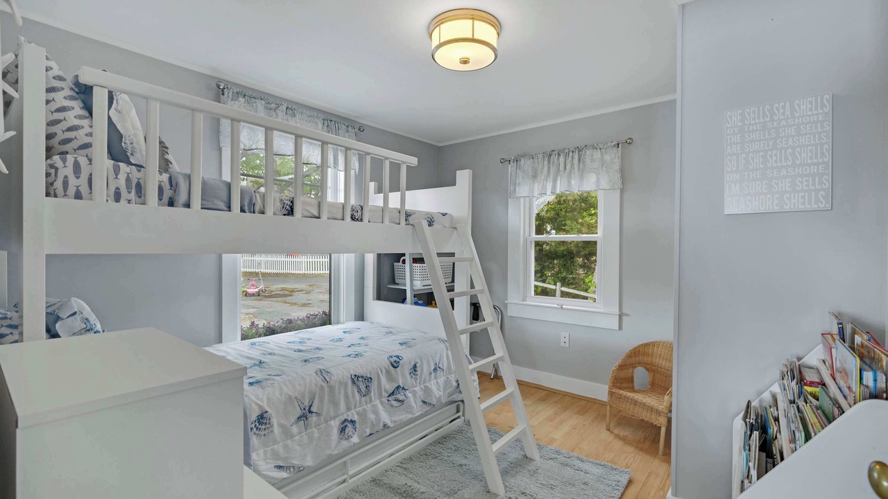 Photo of Bedroom in Wareham Center