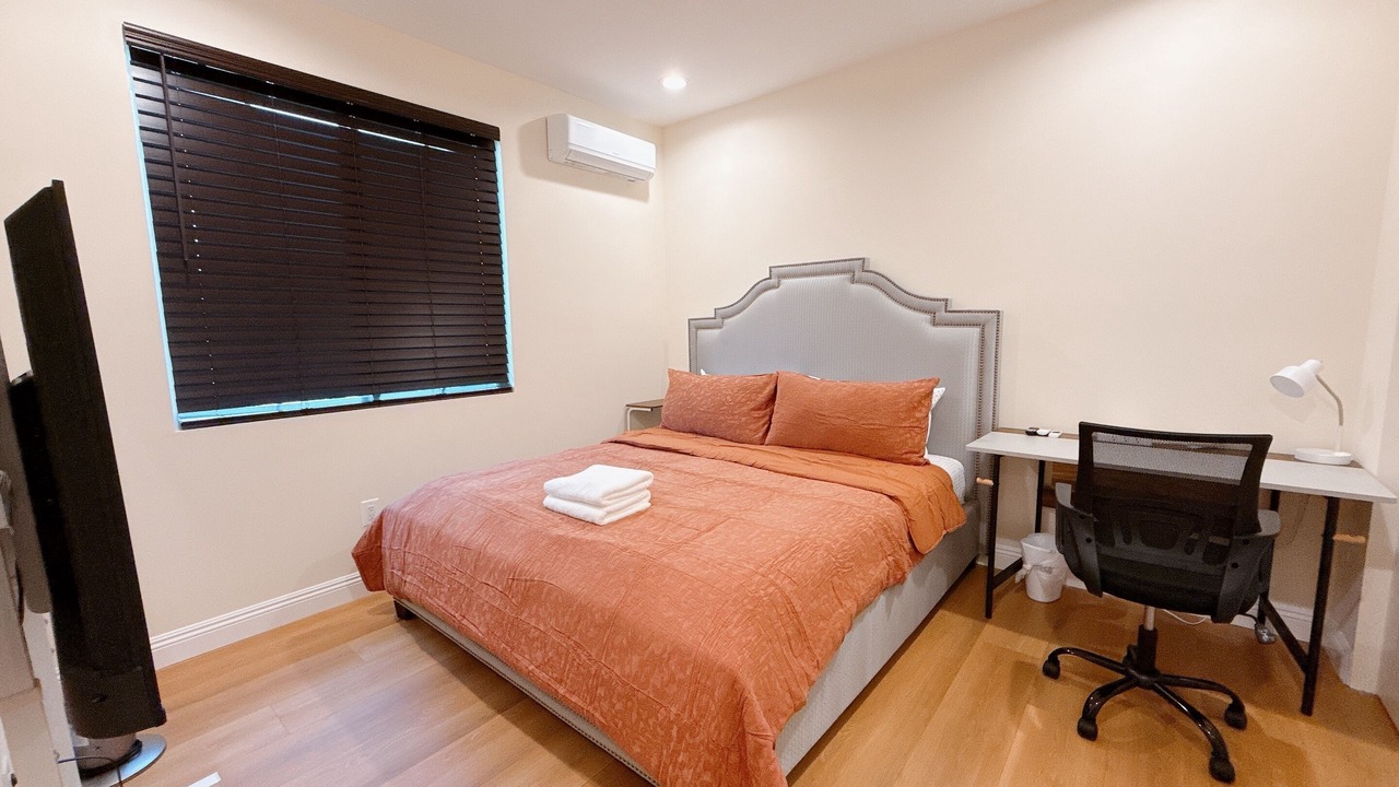 Photo of Bedroom in San Gabriel