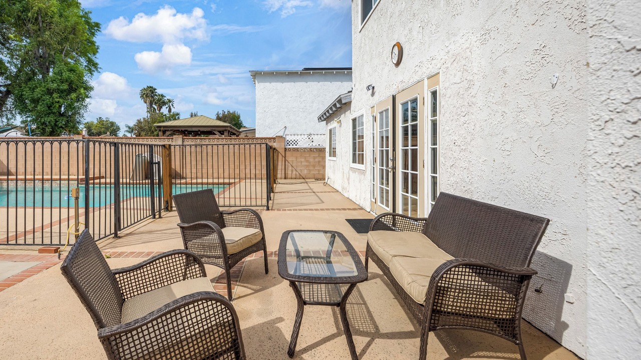 Photo of Patio Balcony in Tarzana