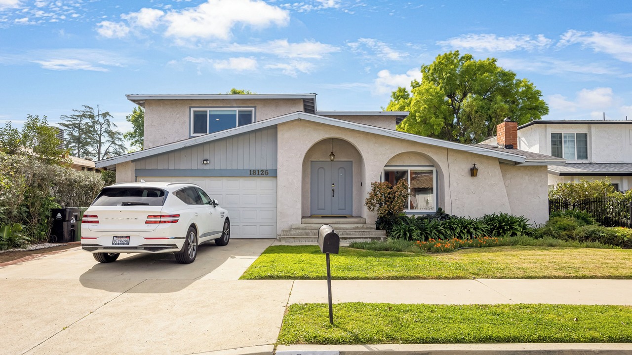 Photo of Outdoor in Tarzana