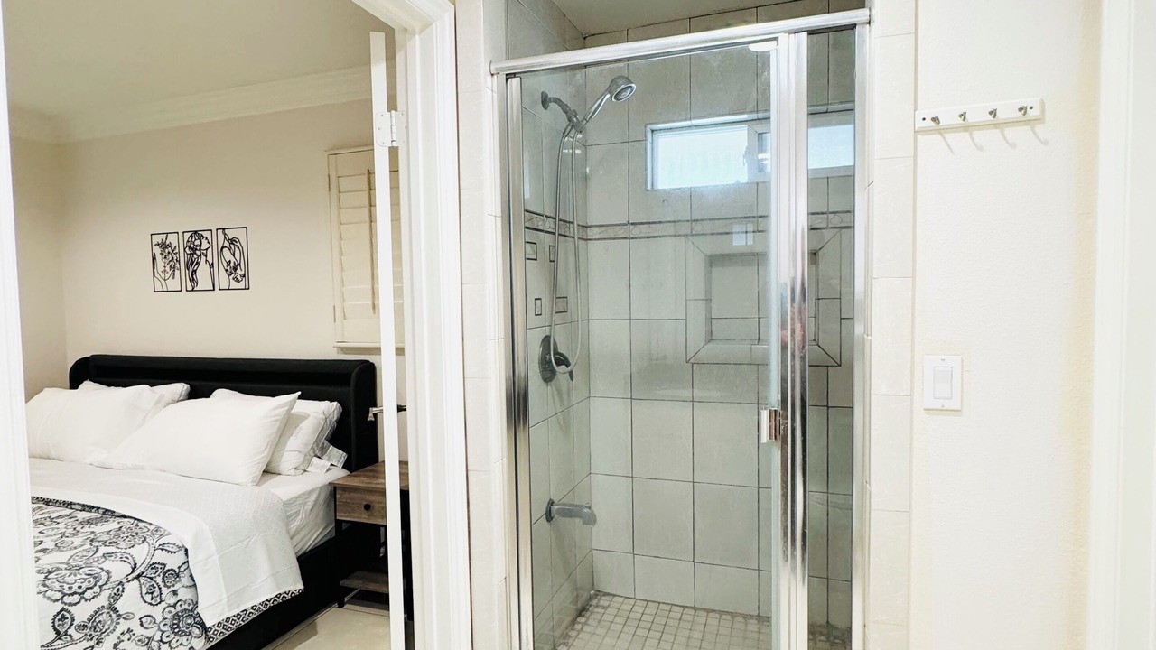 Photo of Bathroom in Midway City