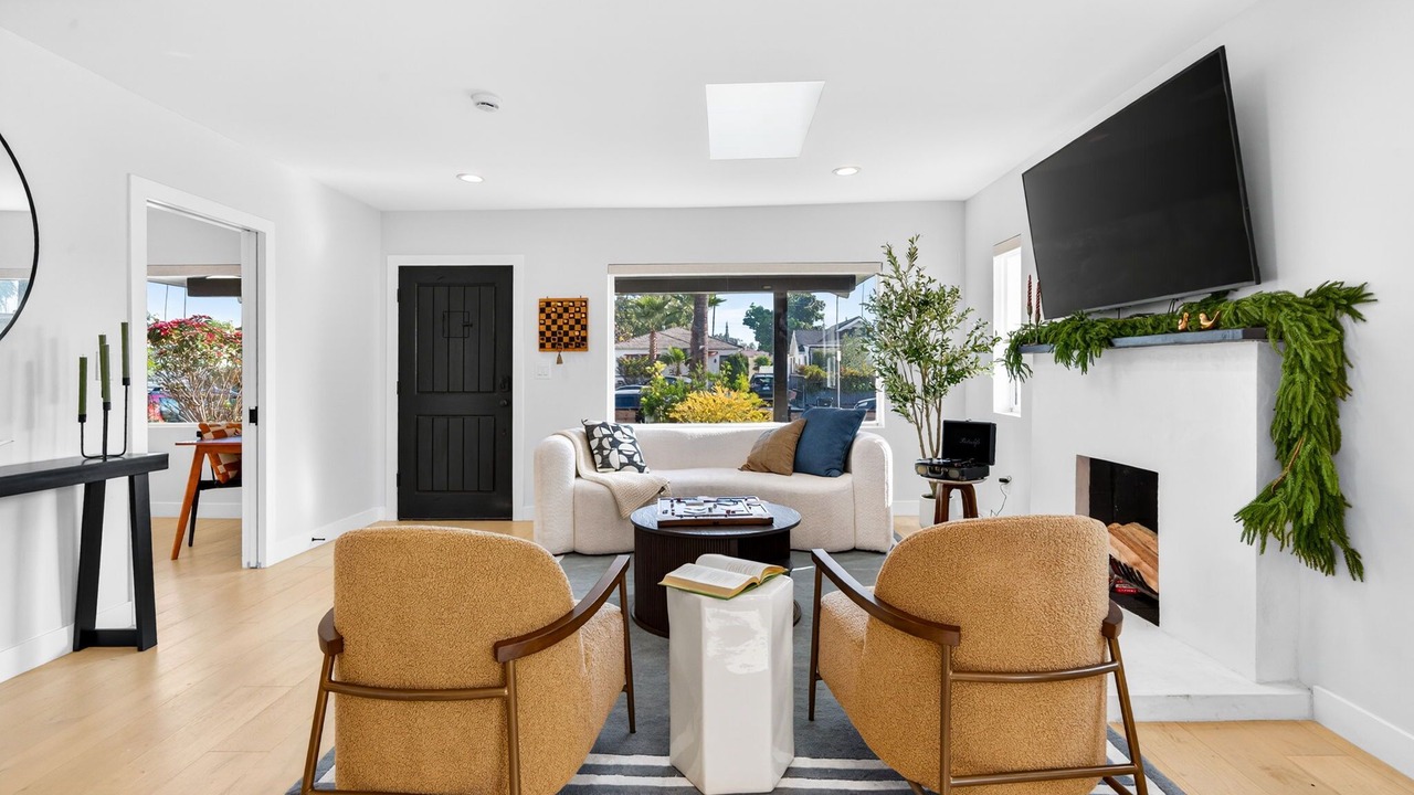 Photo of Livingroom in View Park-Windsor Hills