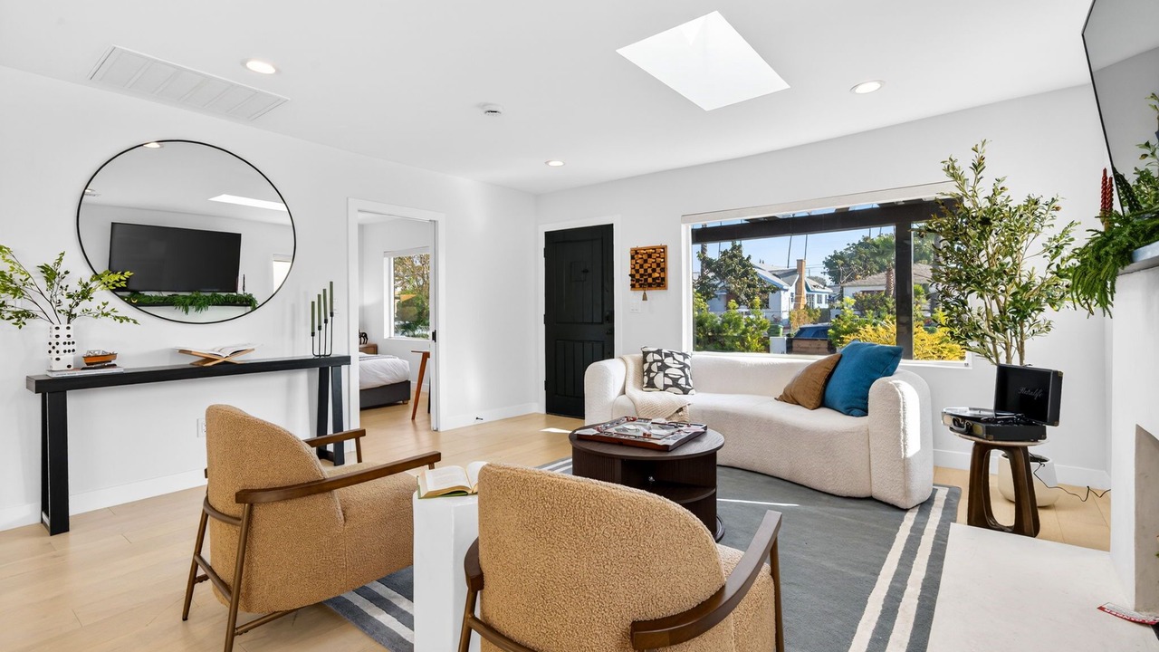 Photo of Livingroom in View Park-Windsor Hills
